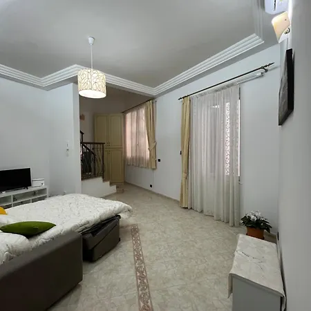 ベッド・アンド・ブレックファスト Barbi's House 4*