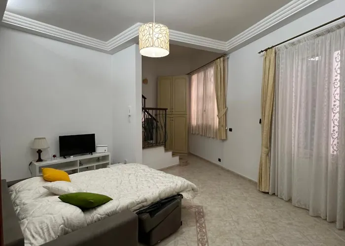 Barbi's House Bed & Breakfast